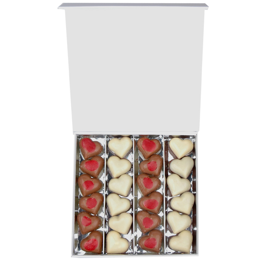 Luxe doos 24 hartjes bonbons 