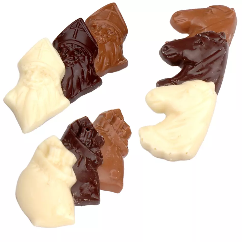 Sintchocolaatjes in bakje